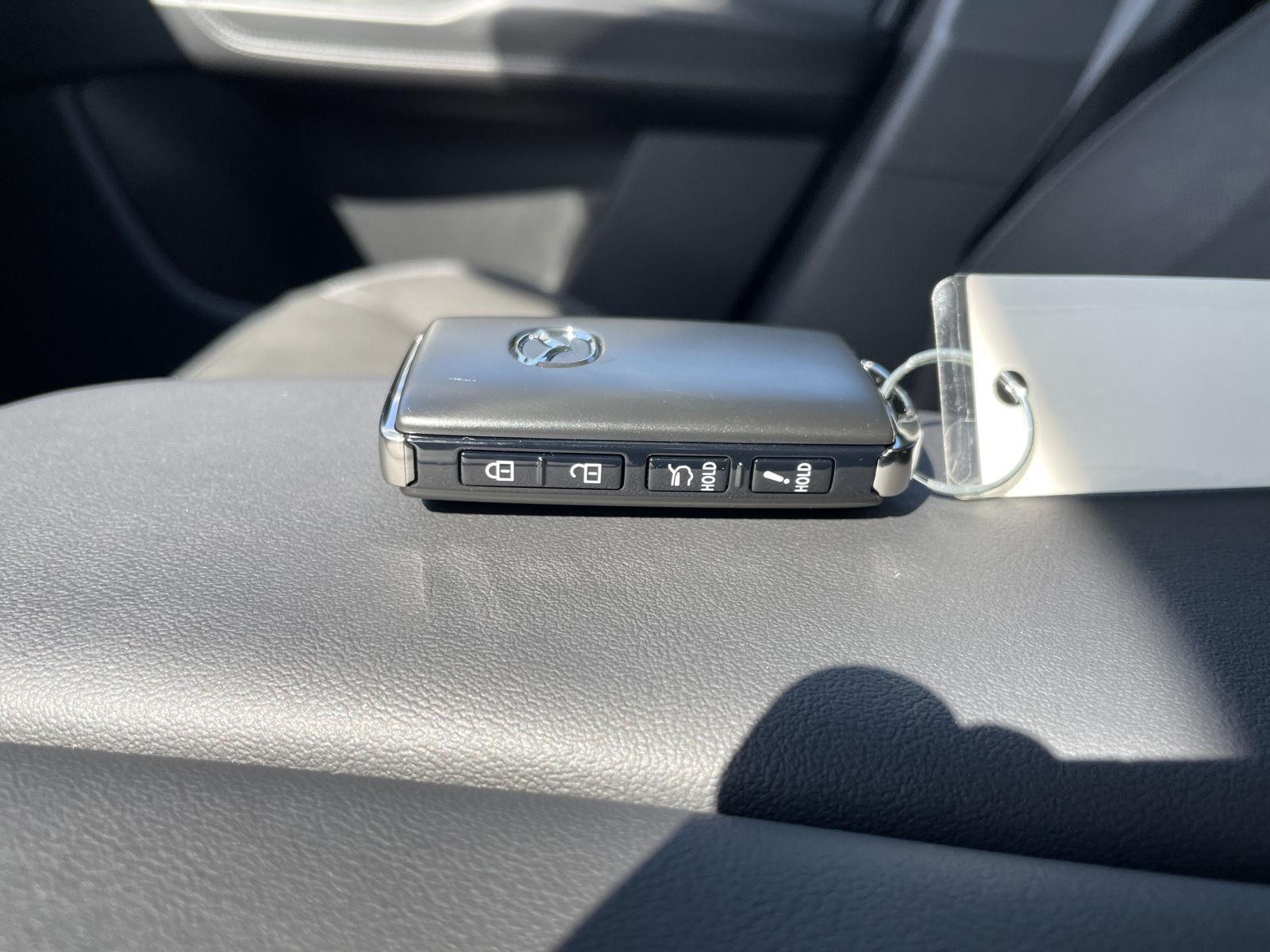 Vehicle photo 35