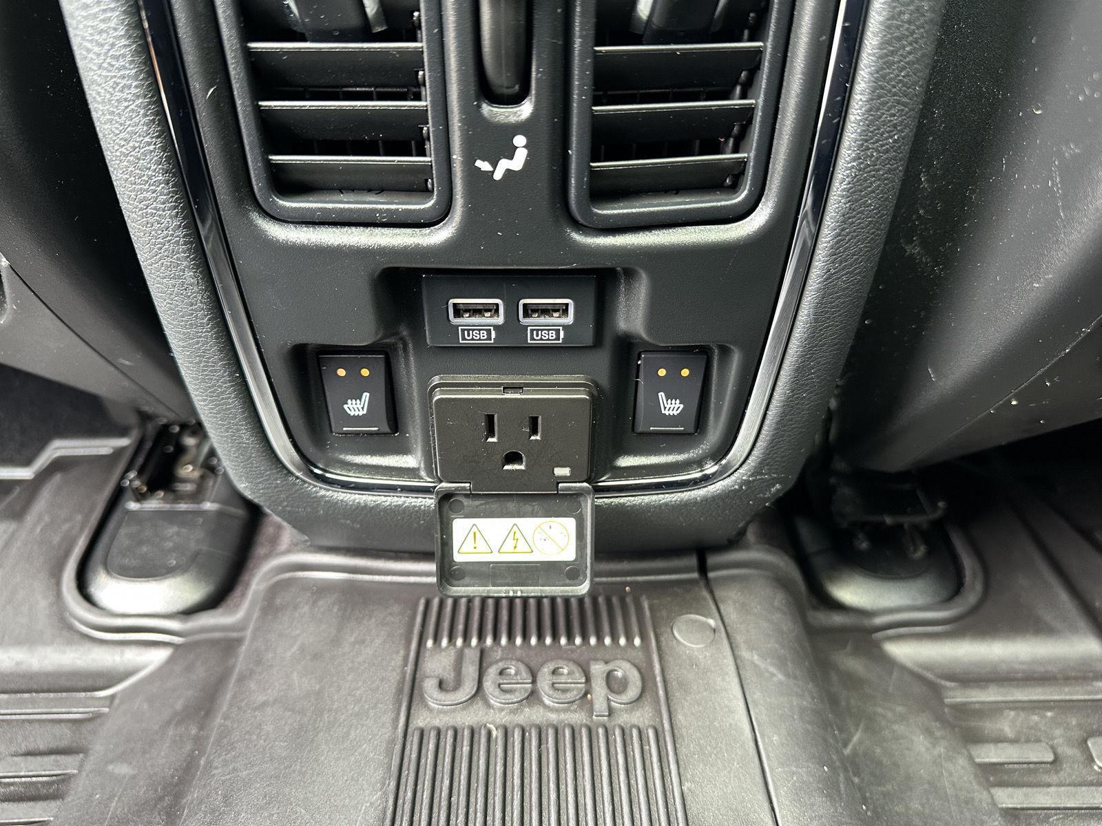 Vehicle photo 21