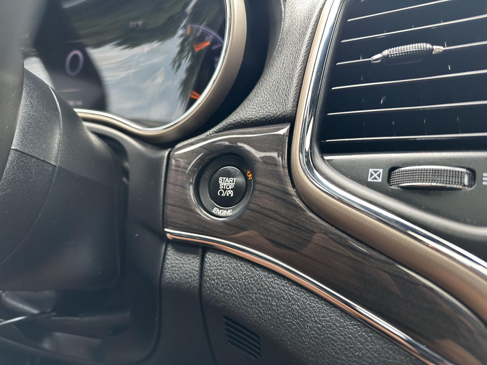 Vehicle photo 27