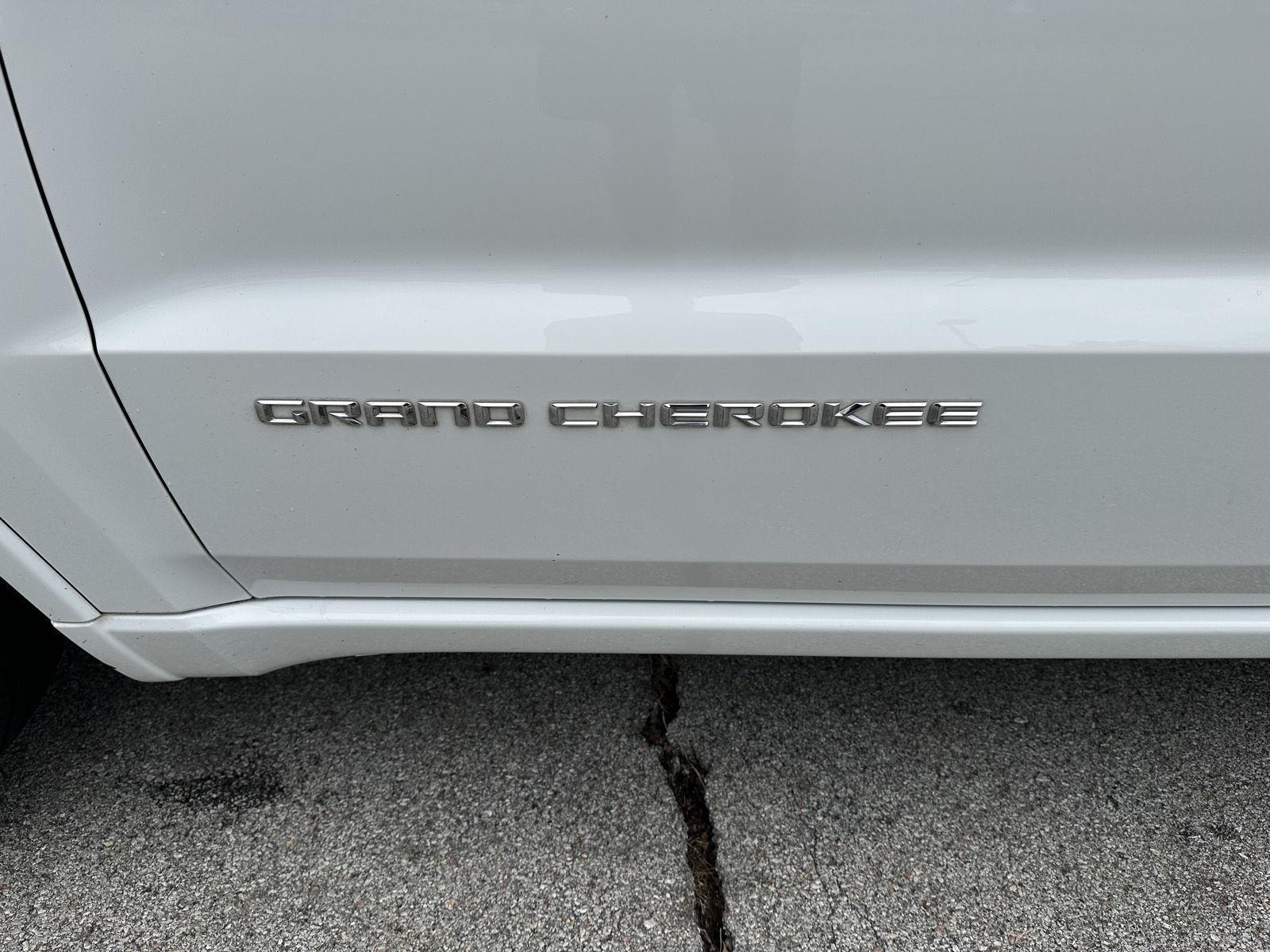 Vehicle photo 38