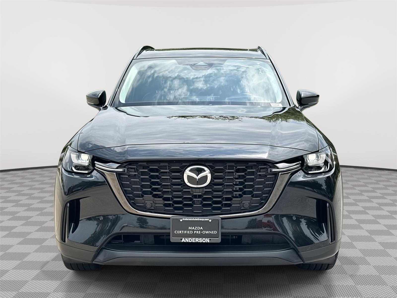 Vehicle photo 4
