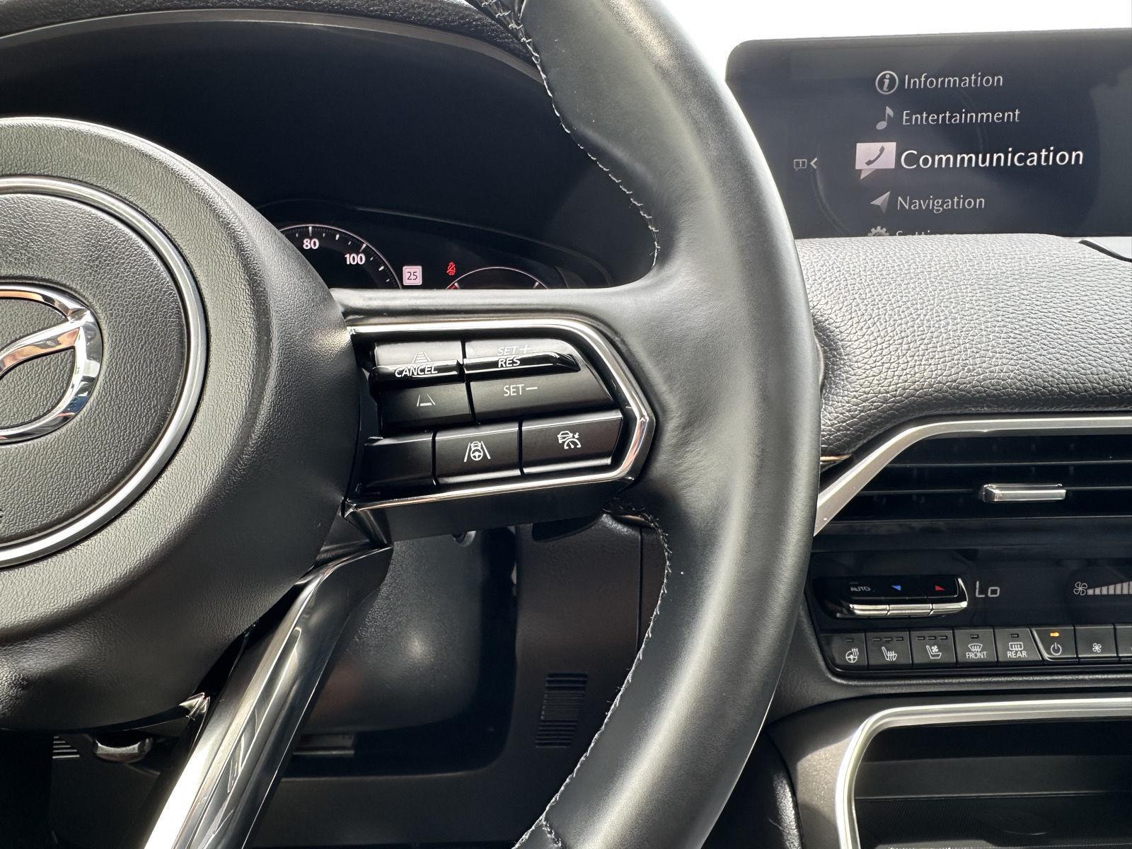 Vehicle photo 14