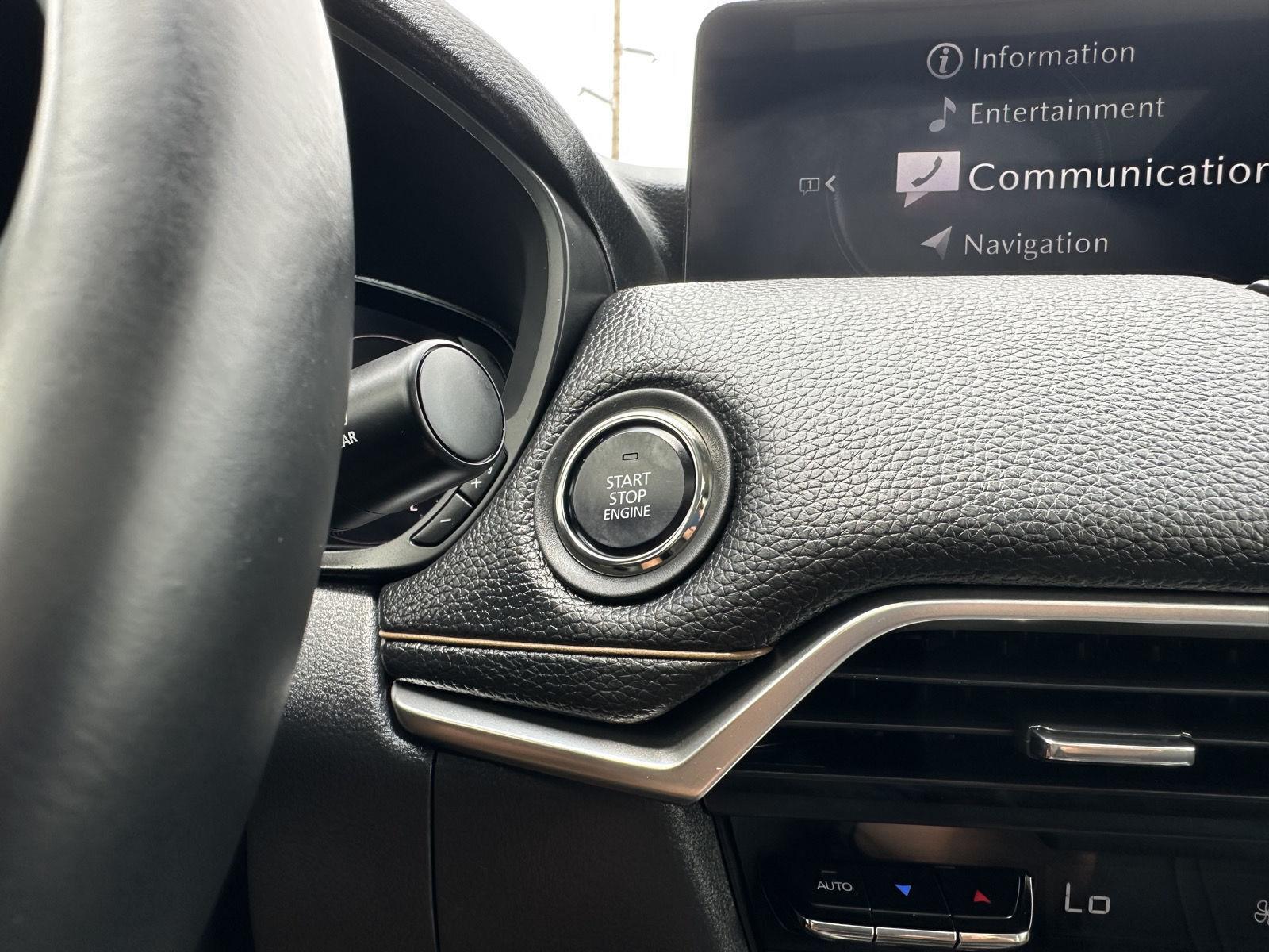 Vehicle photo 28