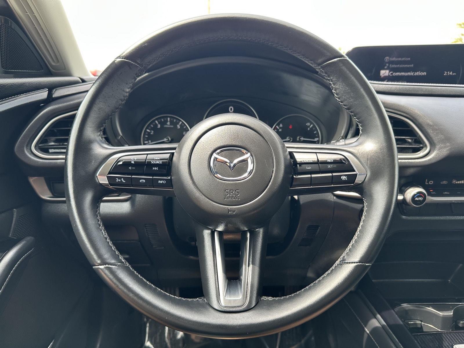 Vehicle photo 11