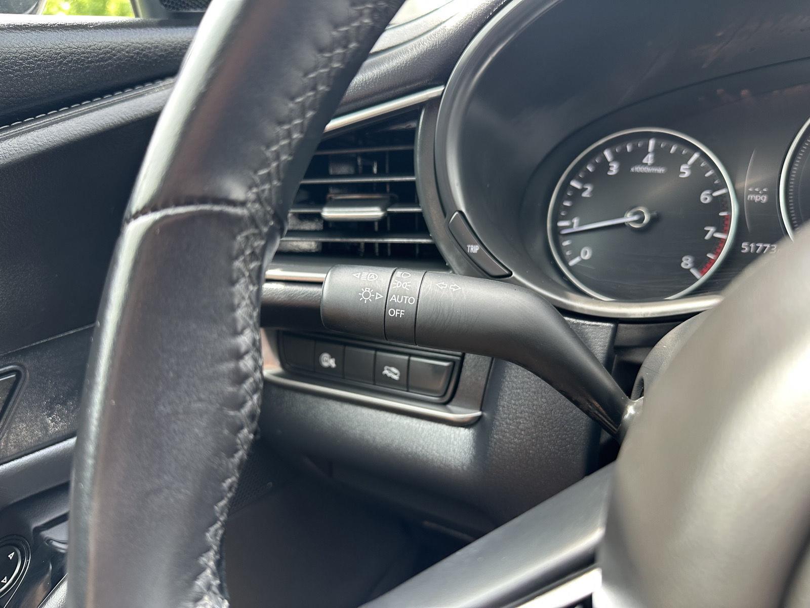 Vehicle photo 15