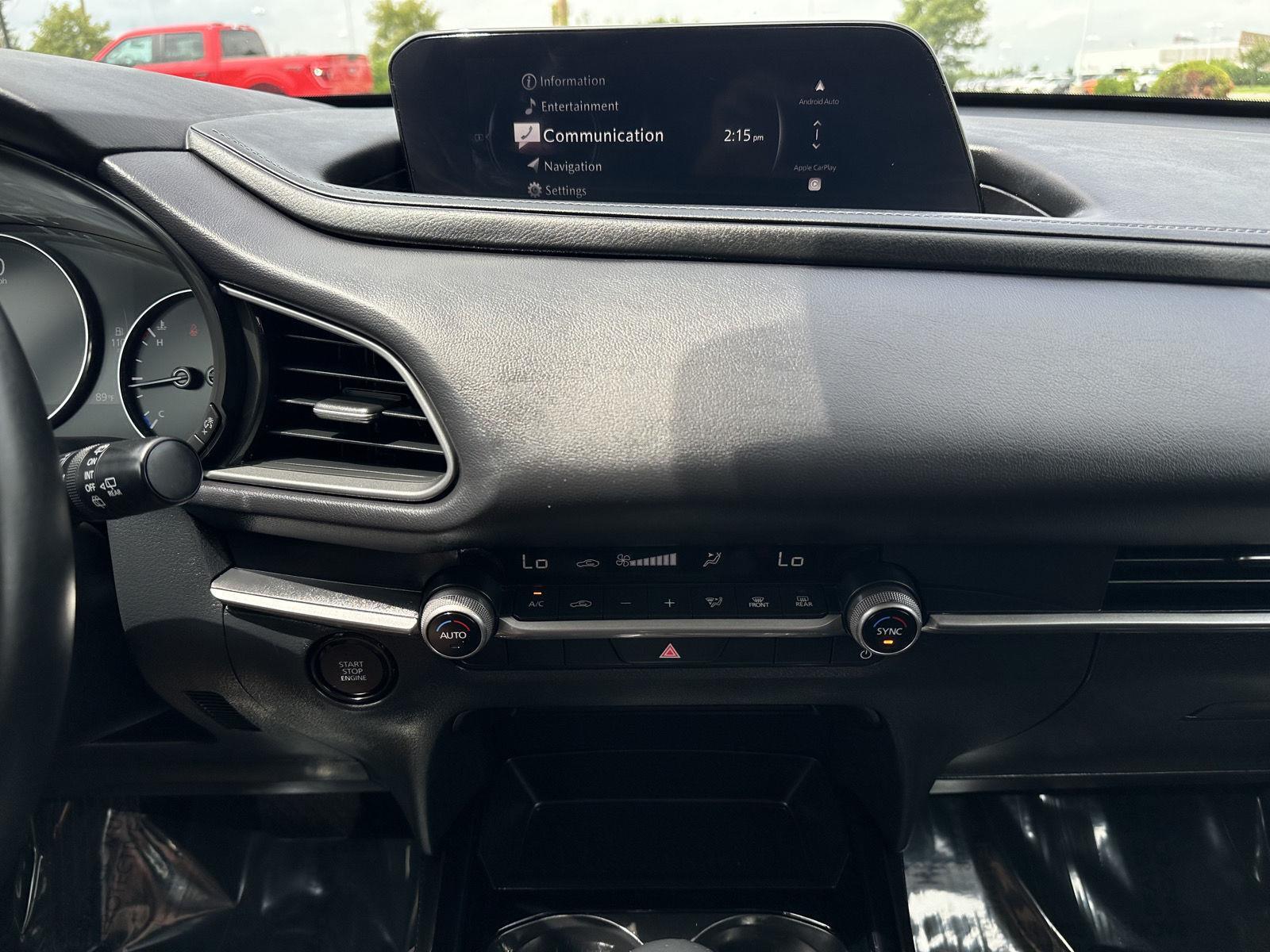 Vehicle photo 21