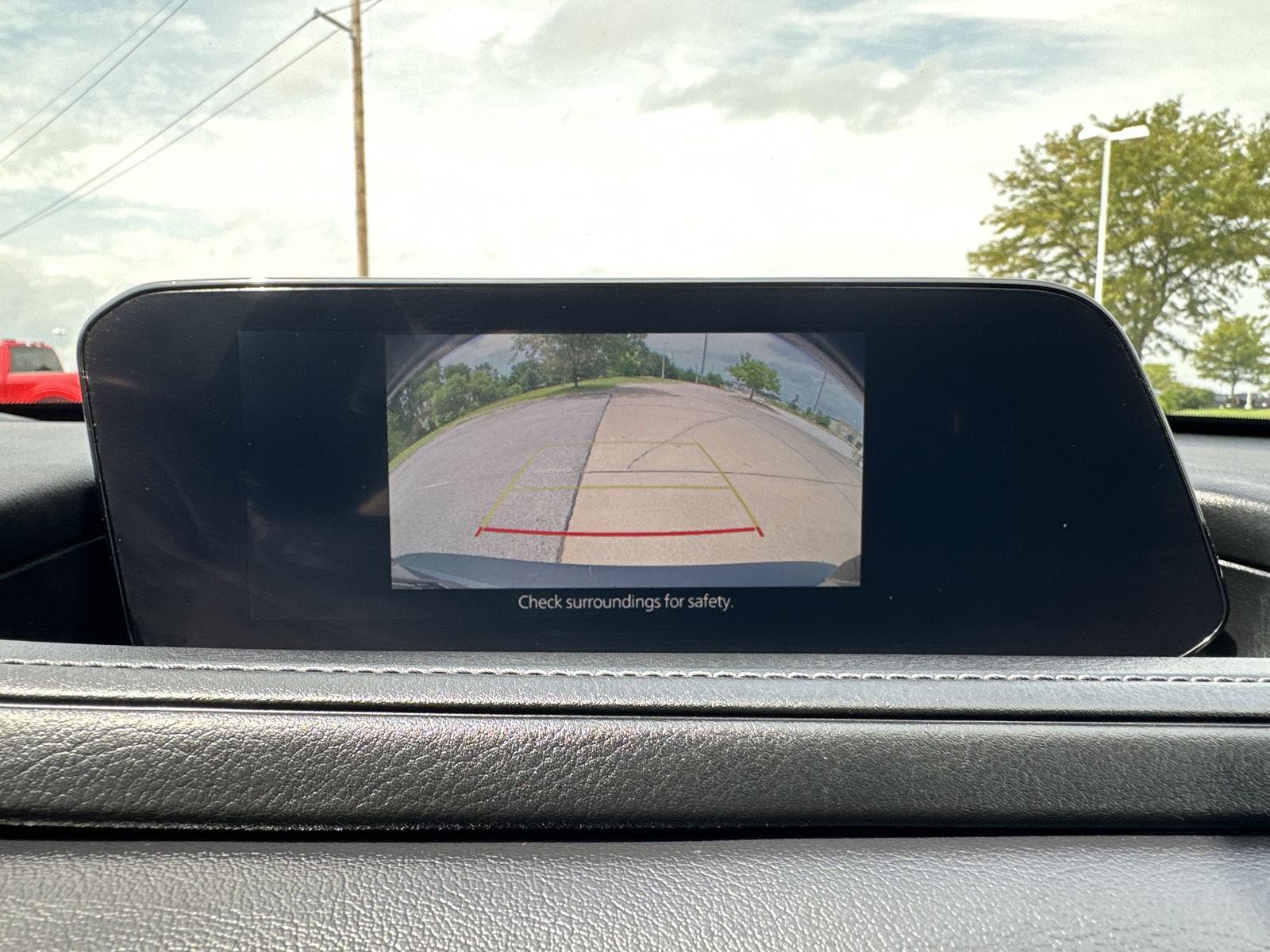 Vehicle photo 22