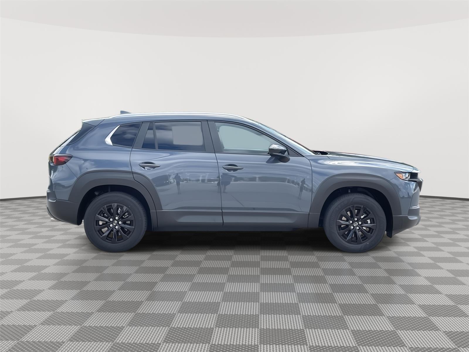 Vehicle photo 6