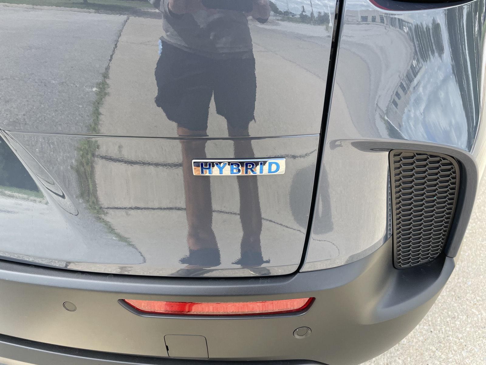 Vehicle photo 37