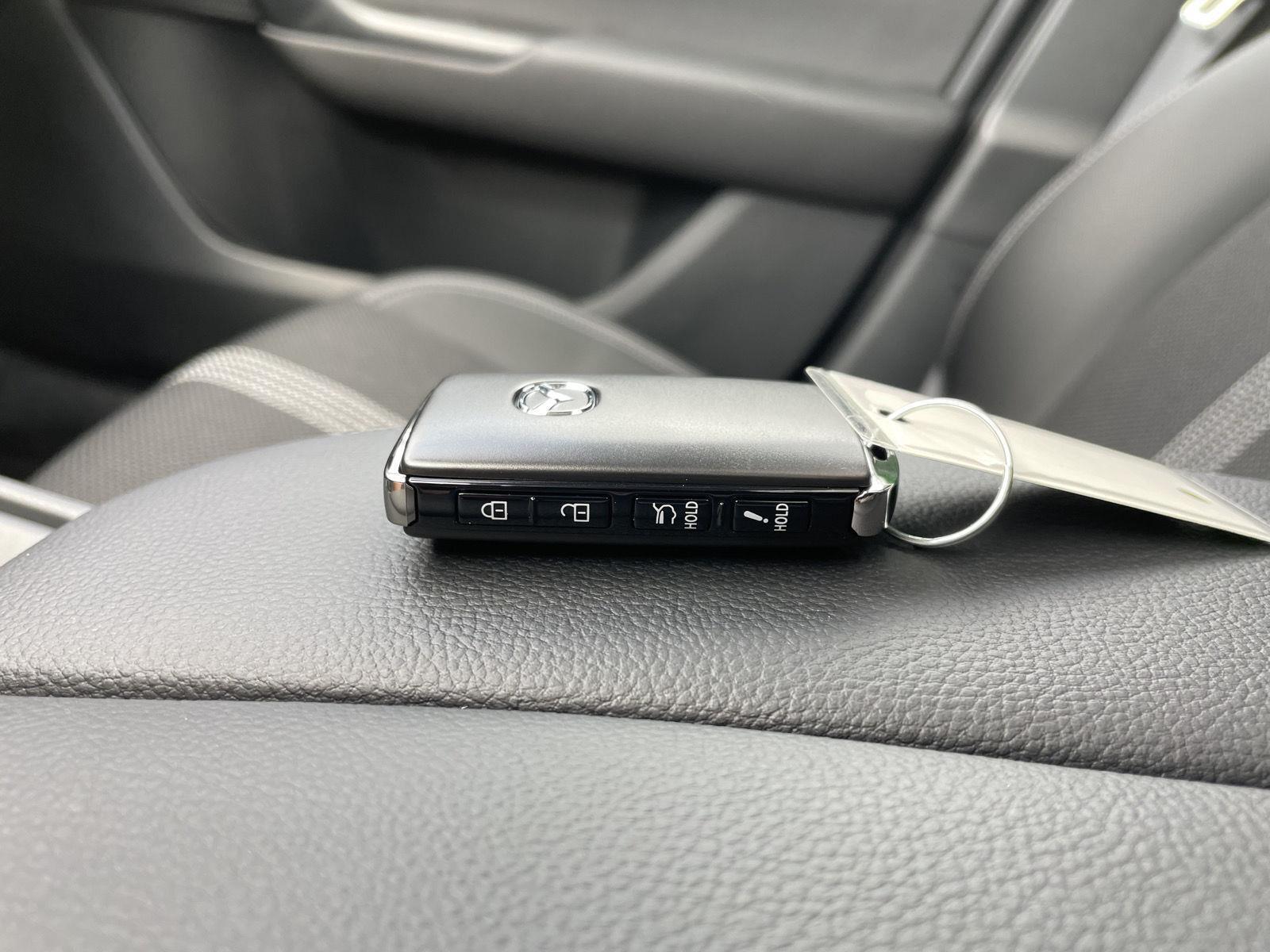 Vehicle photo 38