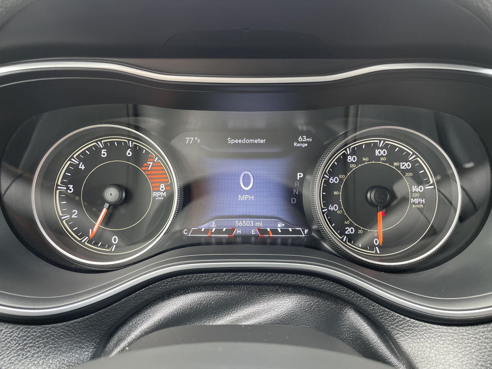 Vehicle photo 14