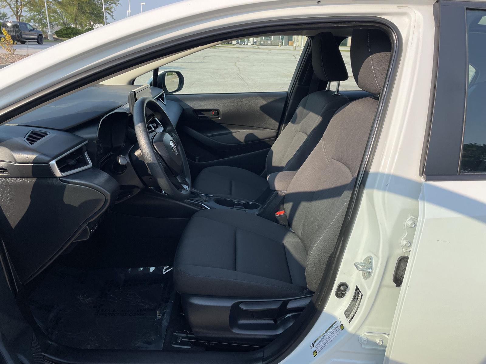 Vehicle photo 17