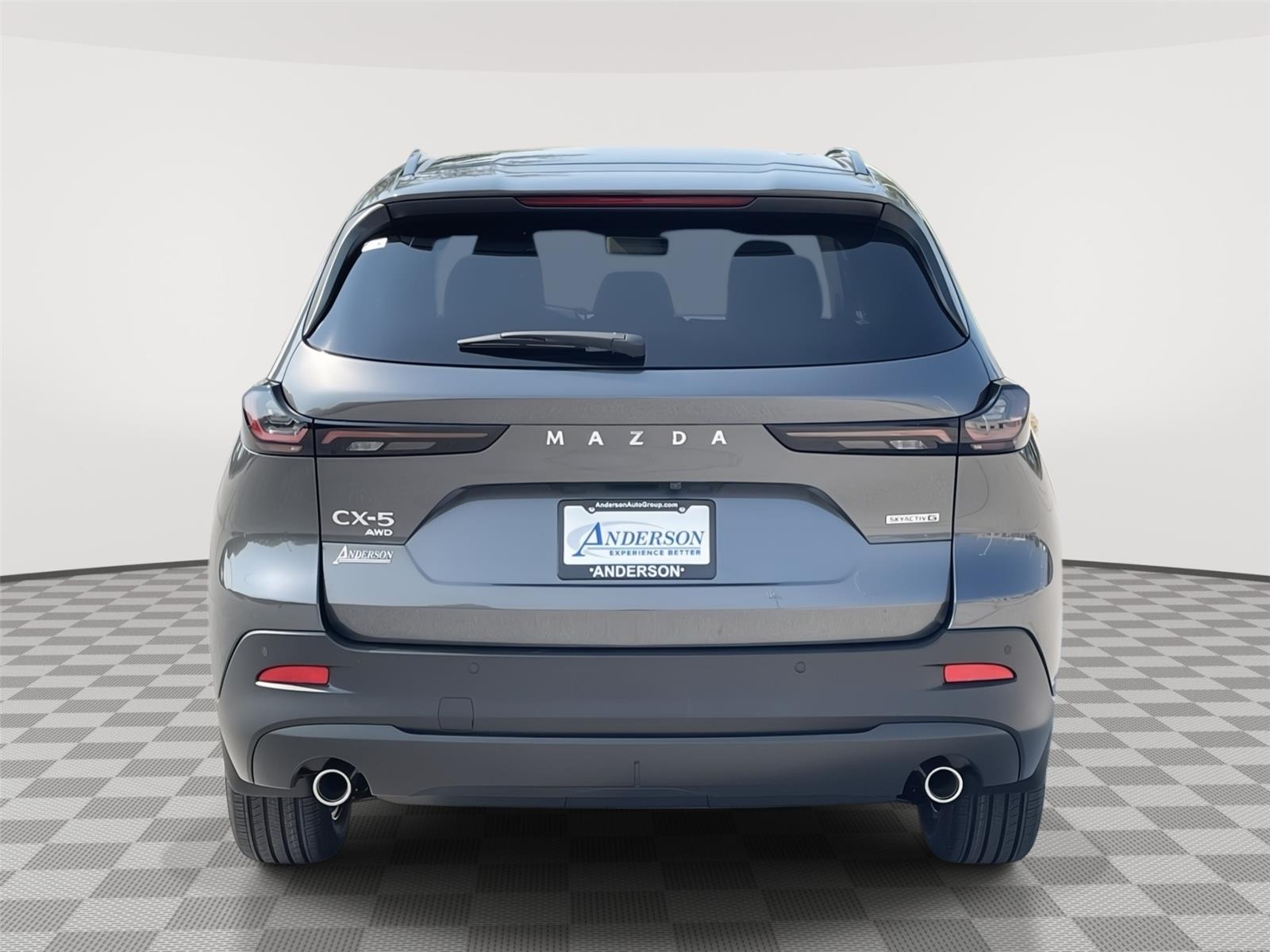 Vehicle photo 8