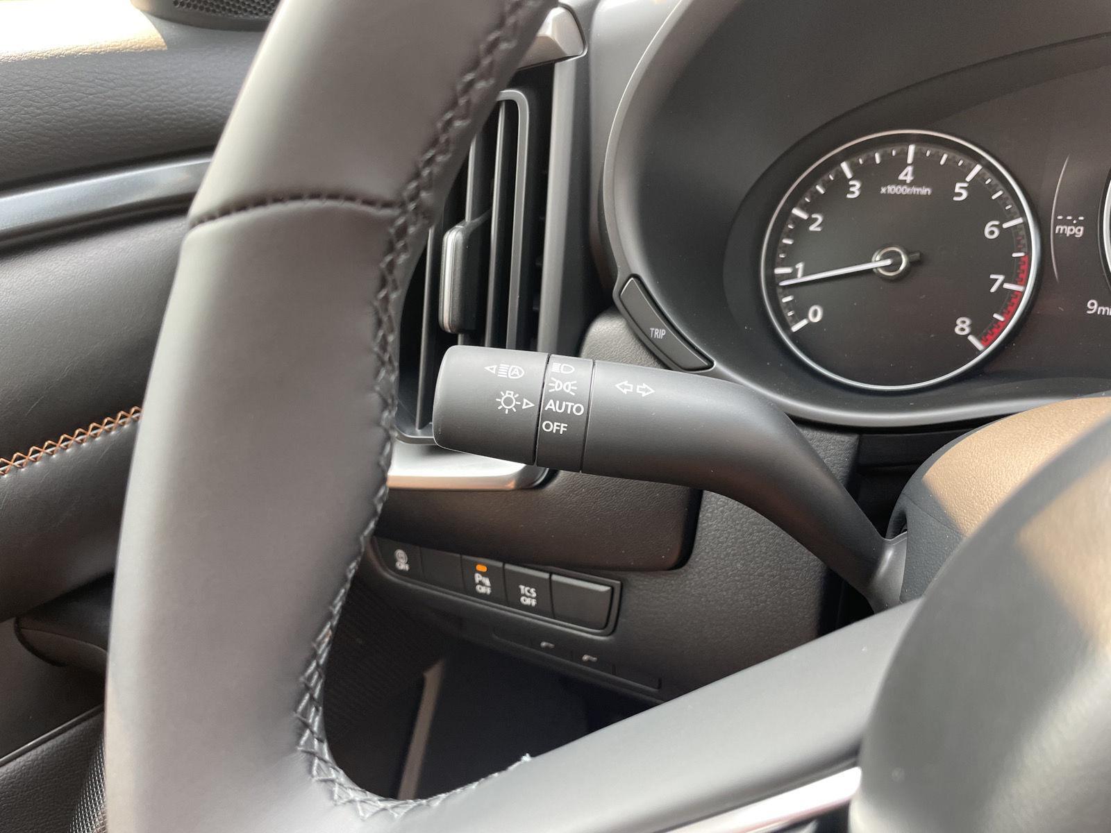 Vehicle photo 15