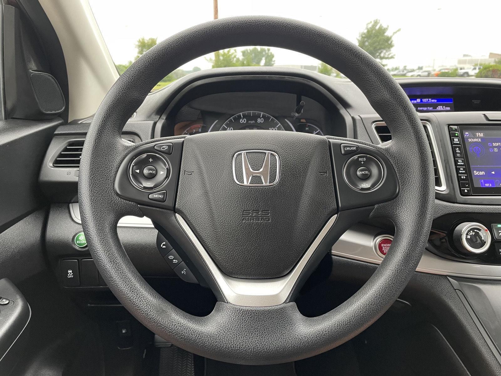 Vehicle photo 12