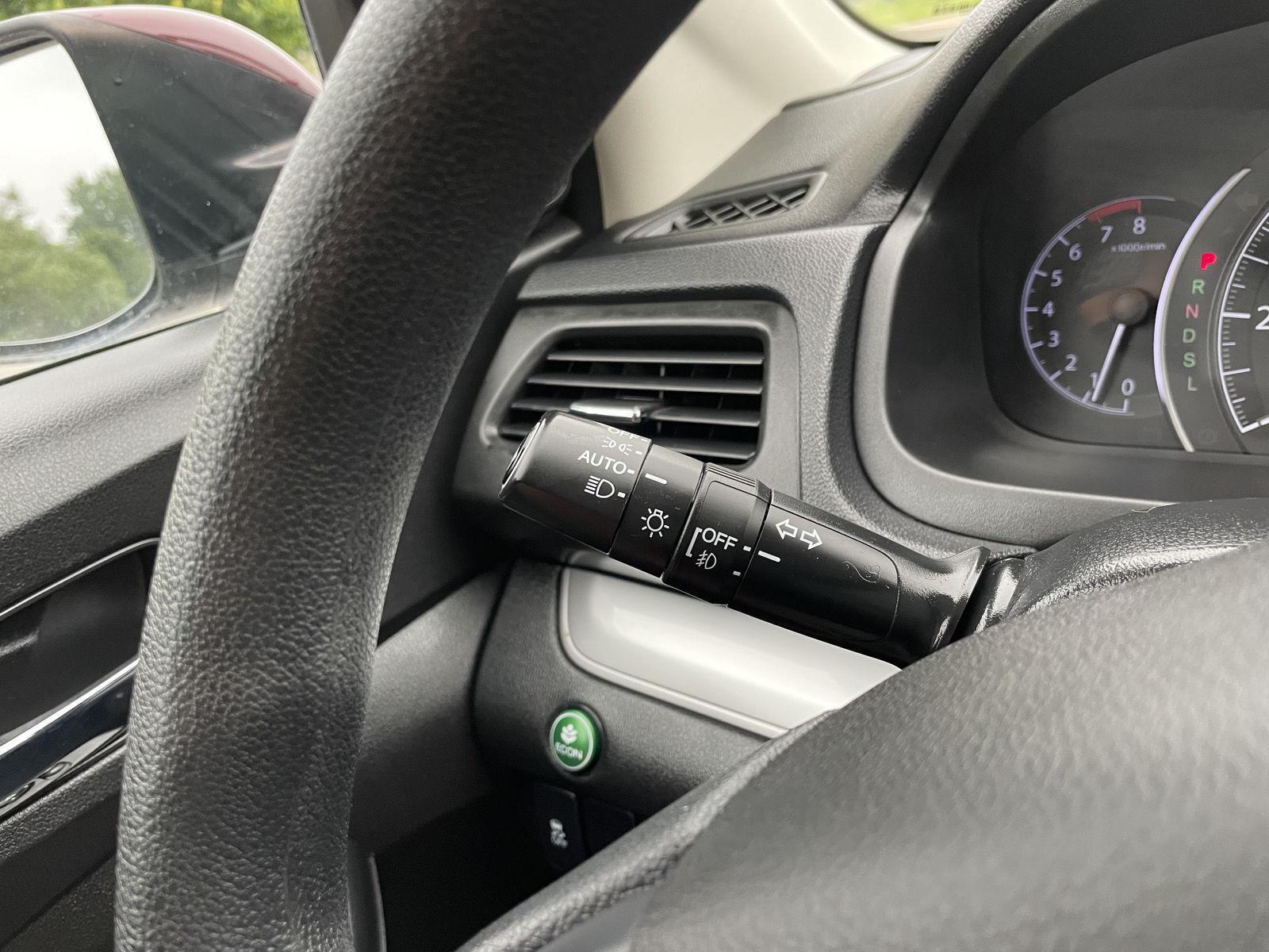 Vehicle photo 16
