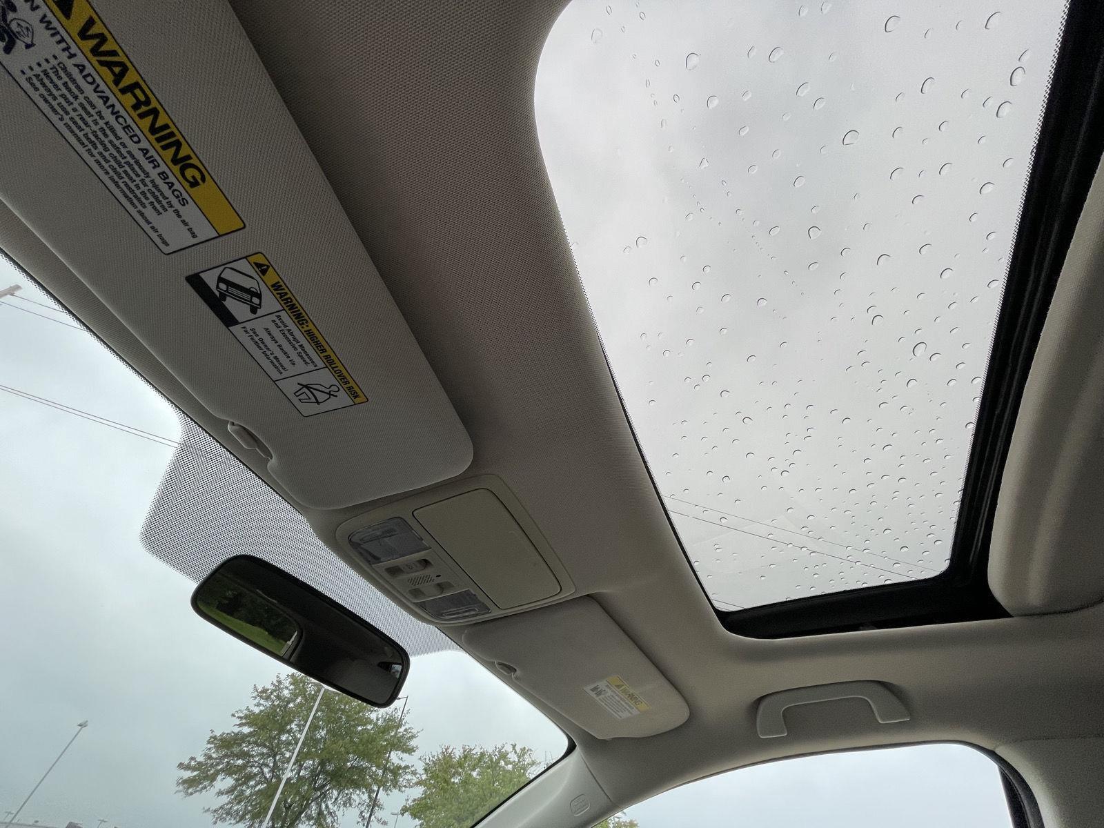 Vehicle photo 21