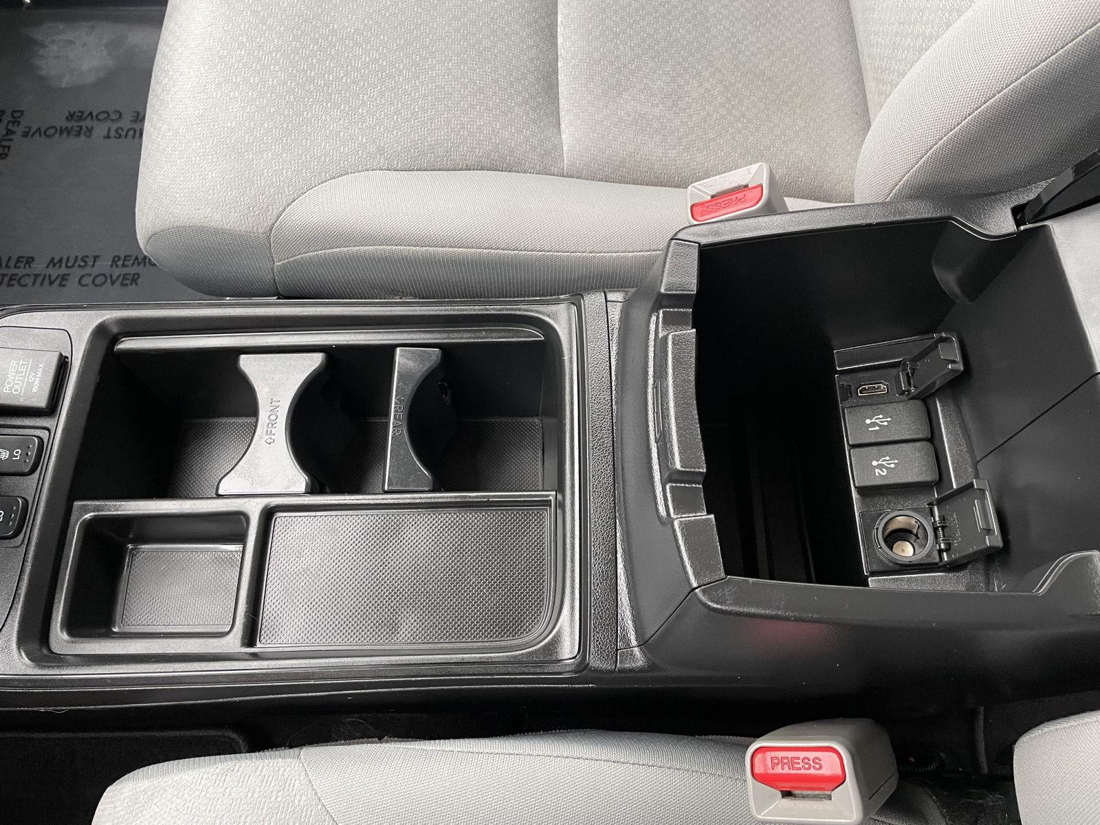 Vehicle photo 31