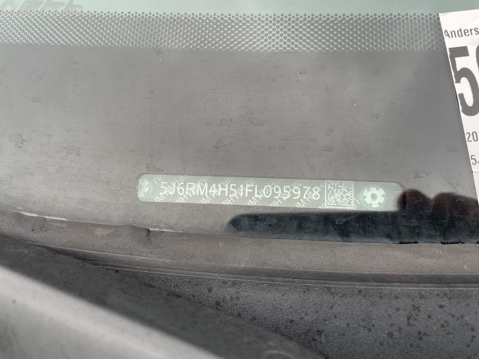 Vehicle photo 33