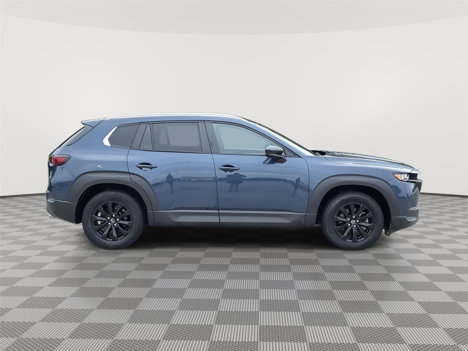 Vehicle photo 6