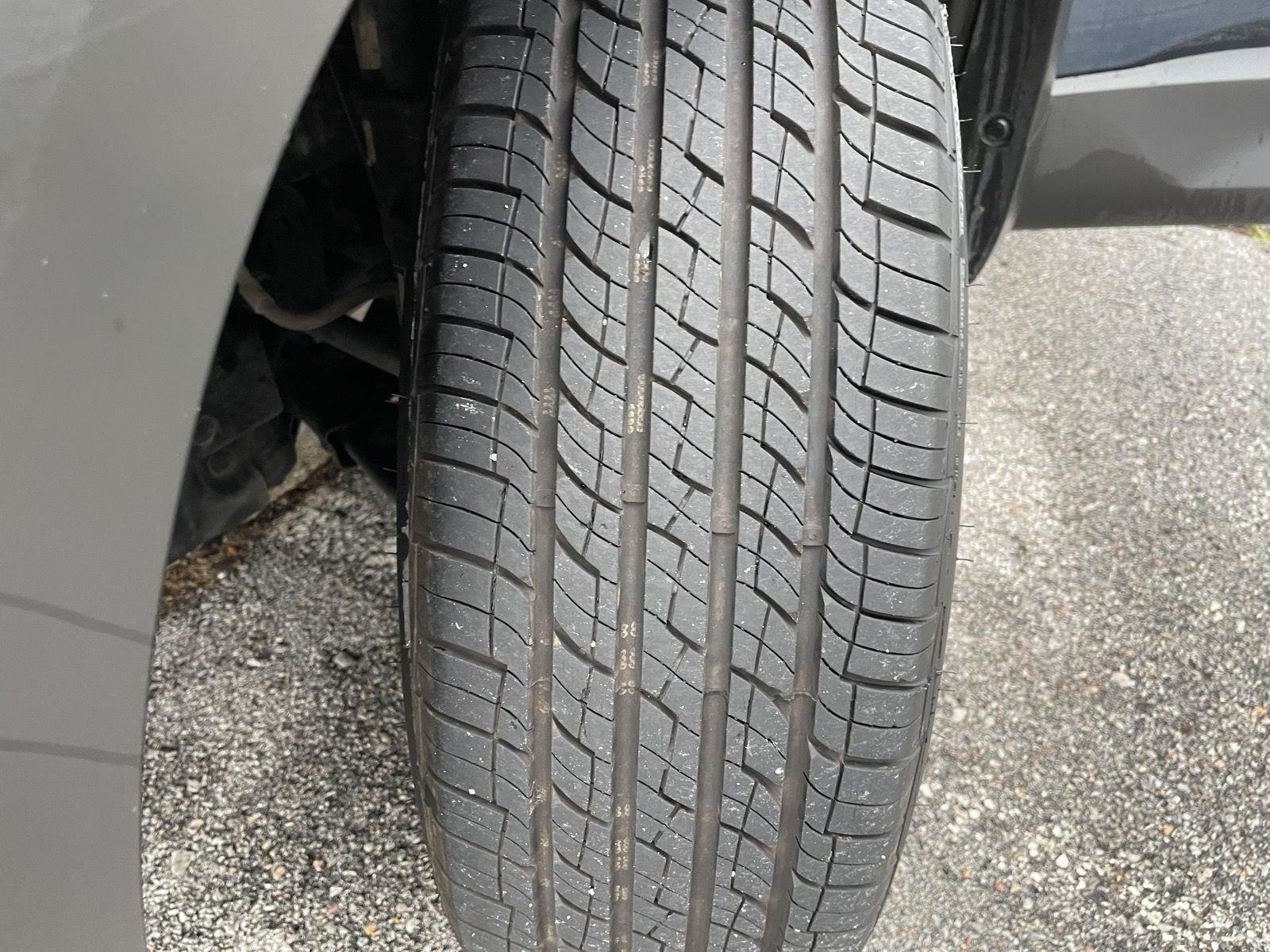 Vehicle photo 11
