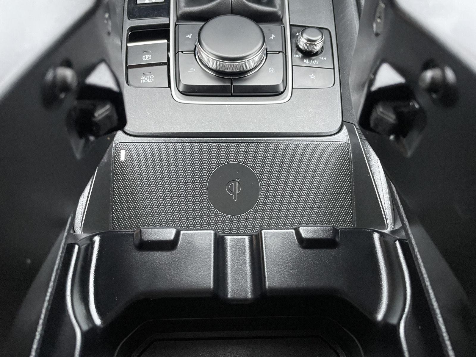 Vehicle photo 29