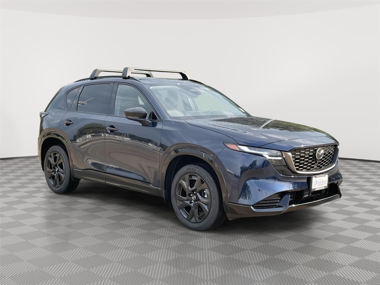 Vehicle photo 5