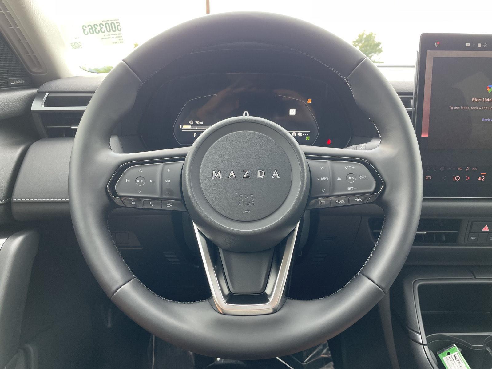Vehicle photo 11