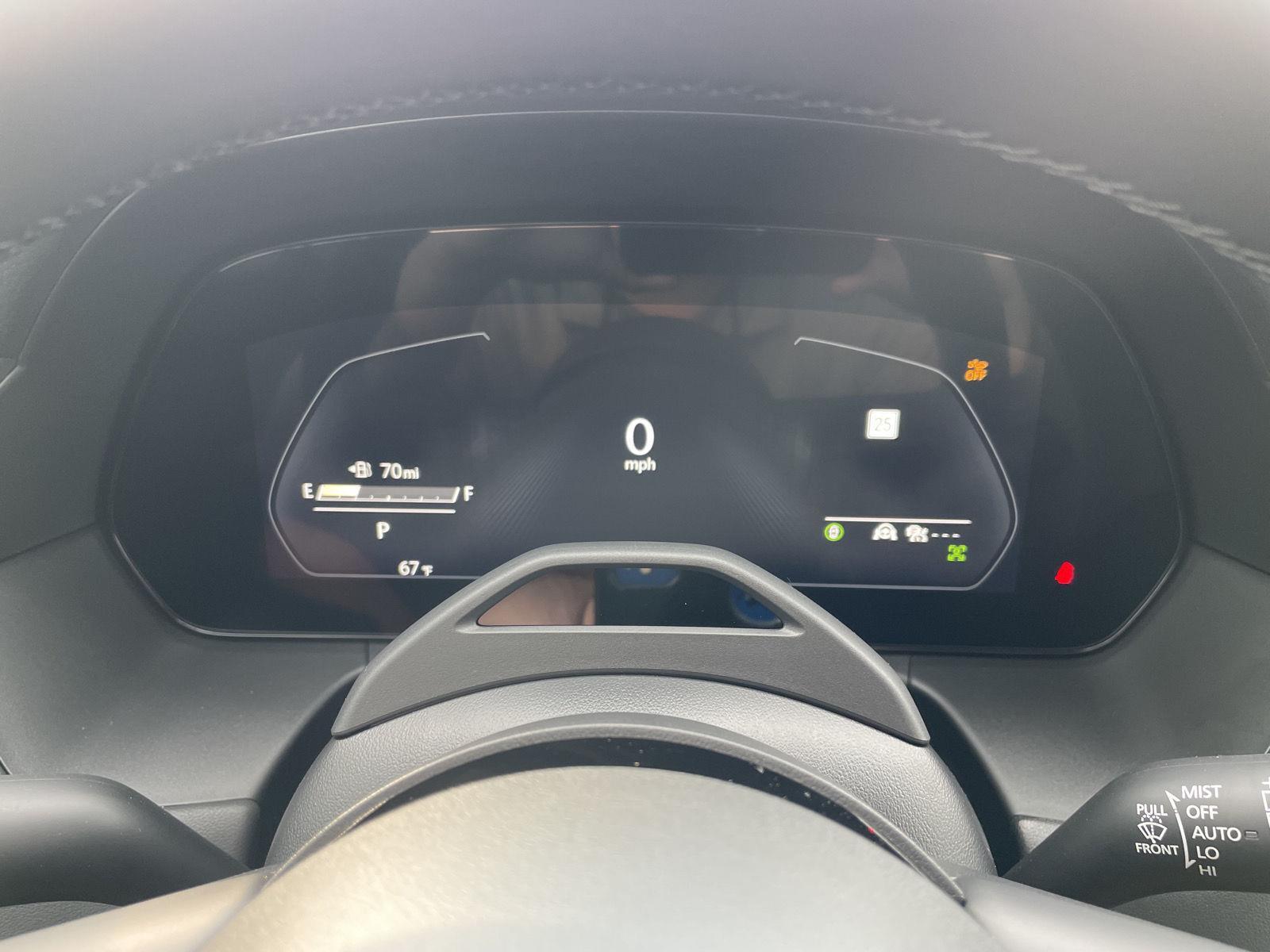 Vehicle photo 14