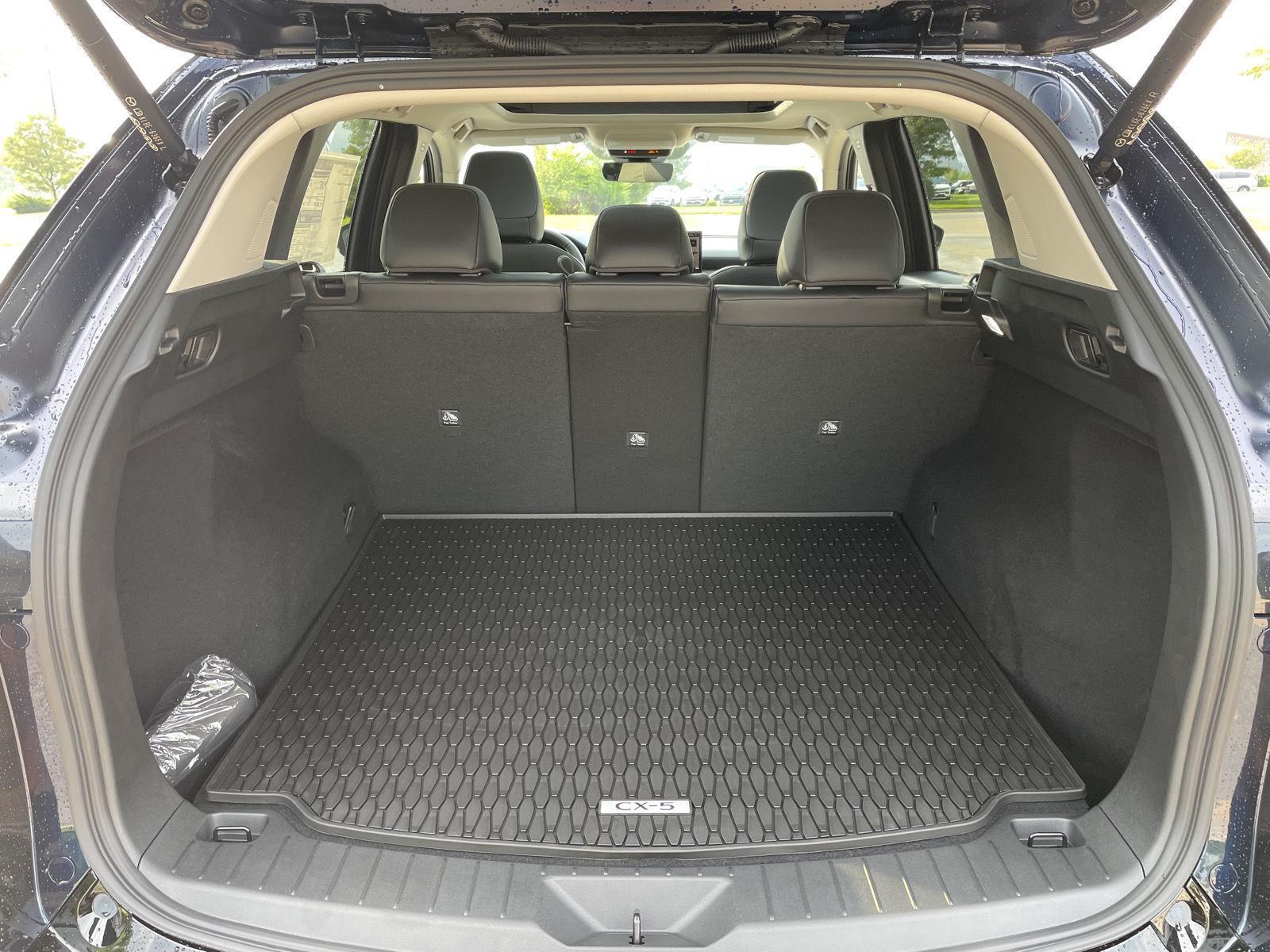 Vehicle photo 35