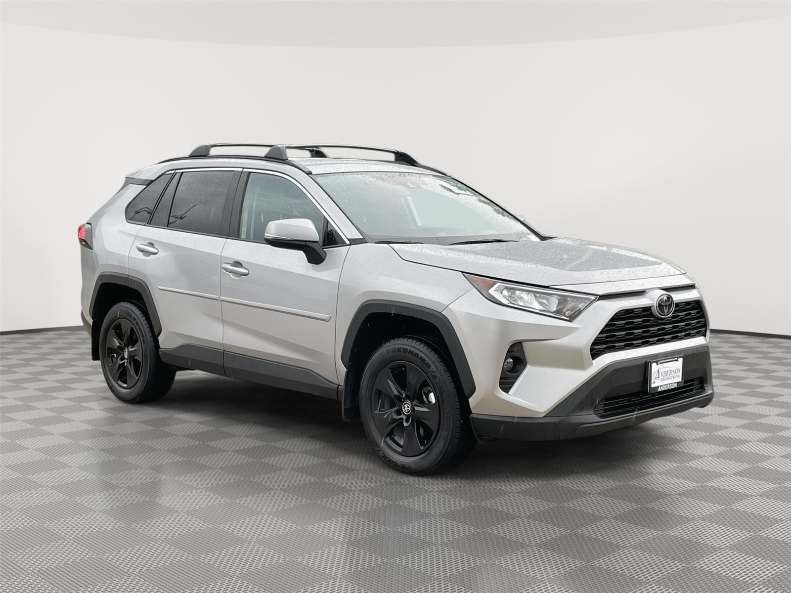 Vehicle photo 5