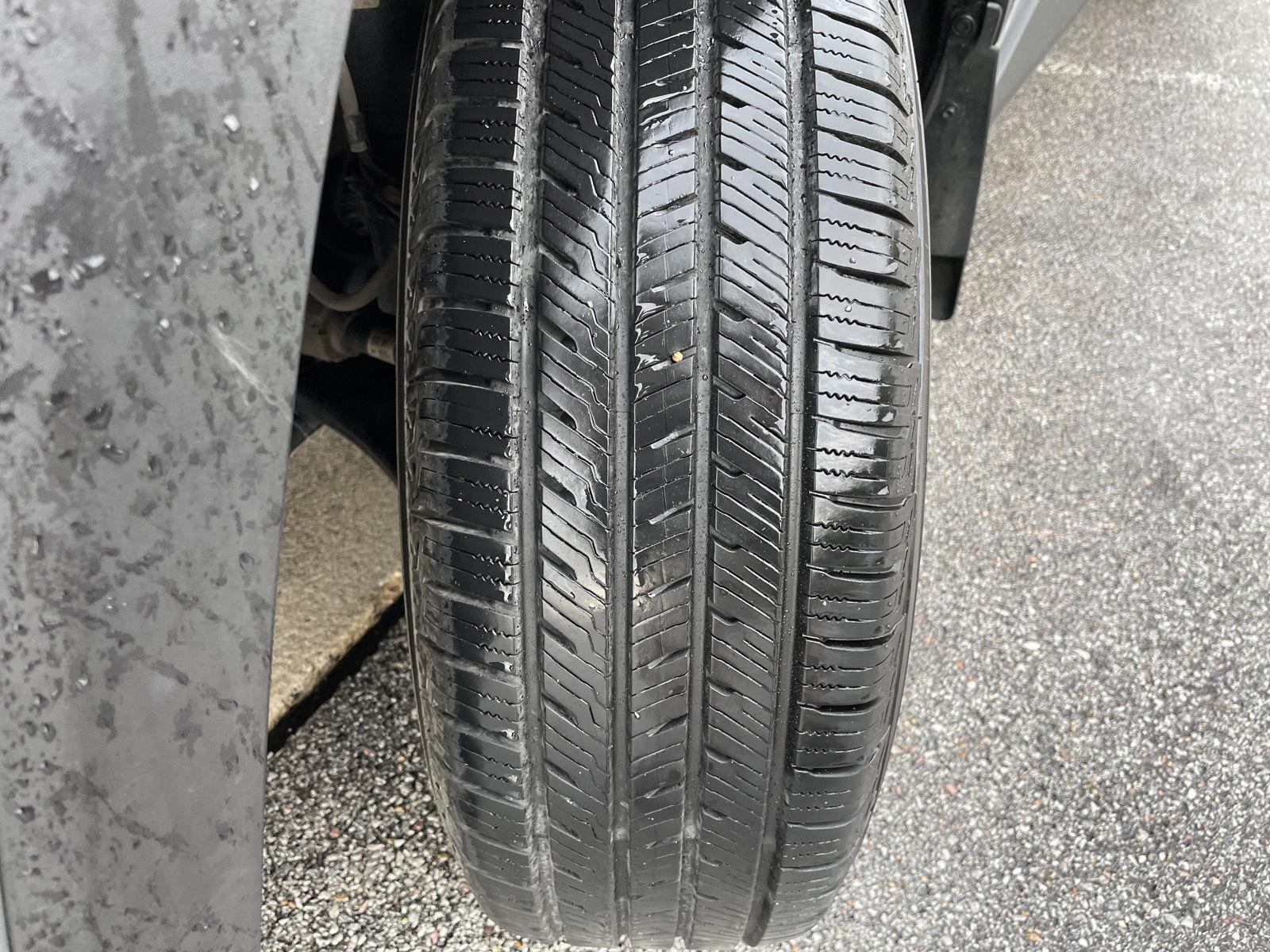 Vehicle photo 11