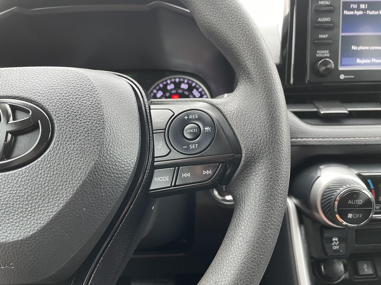 Vehicle photo 14