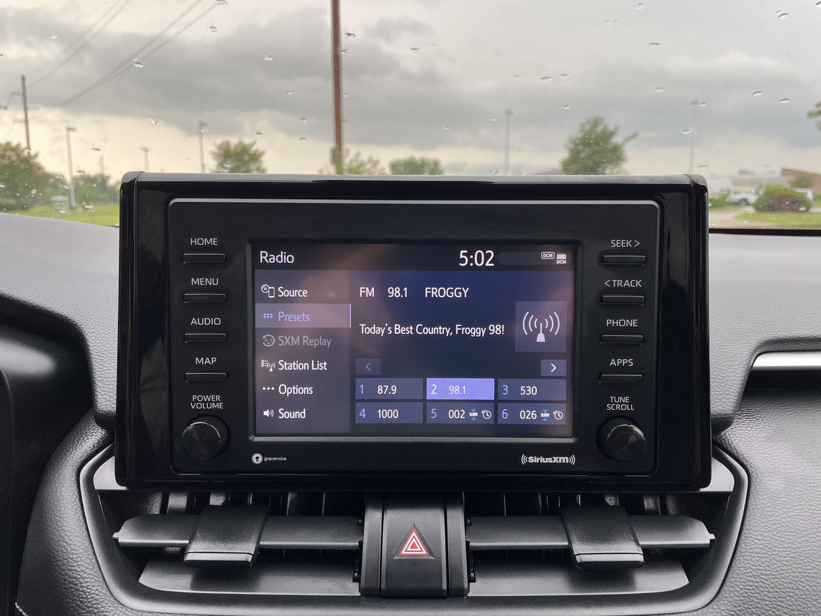 Vehicle photo 24