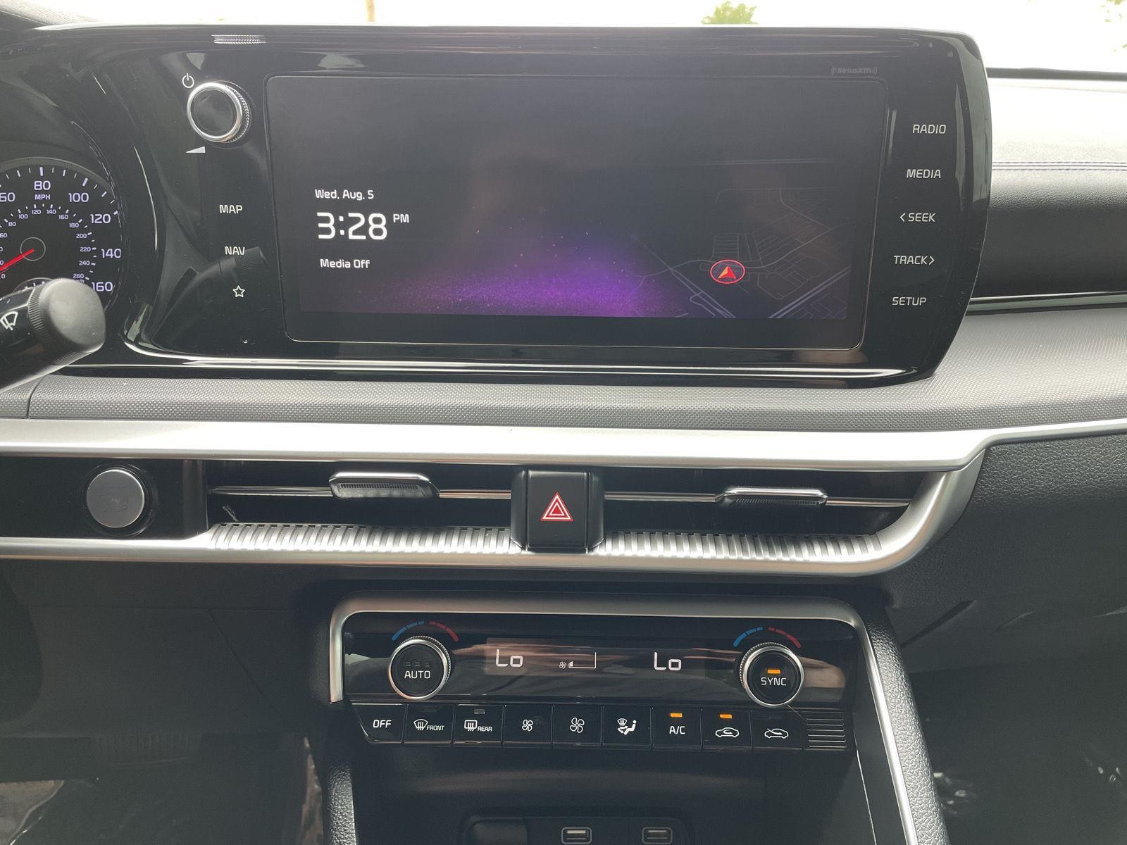 Vehicle photo 20