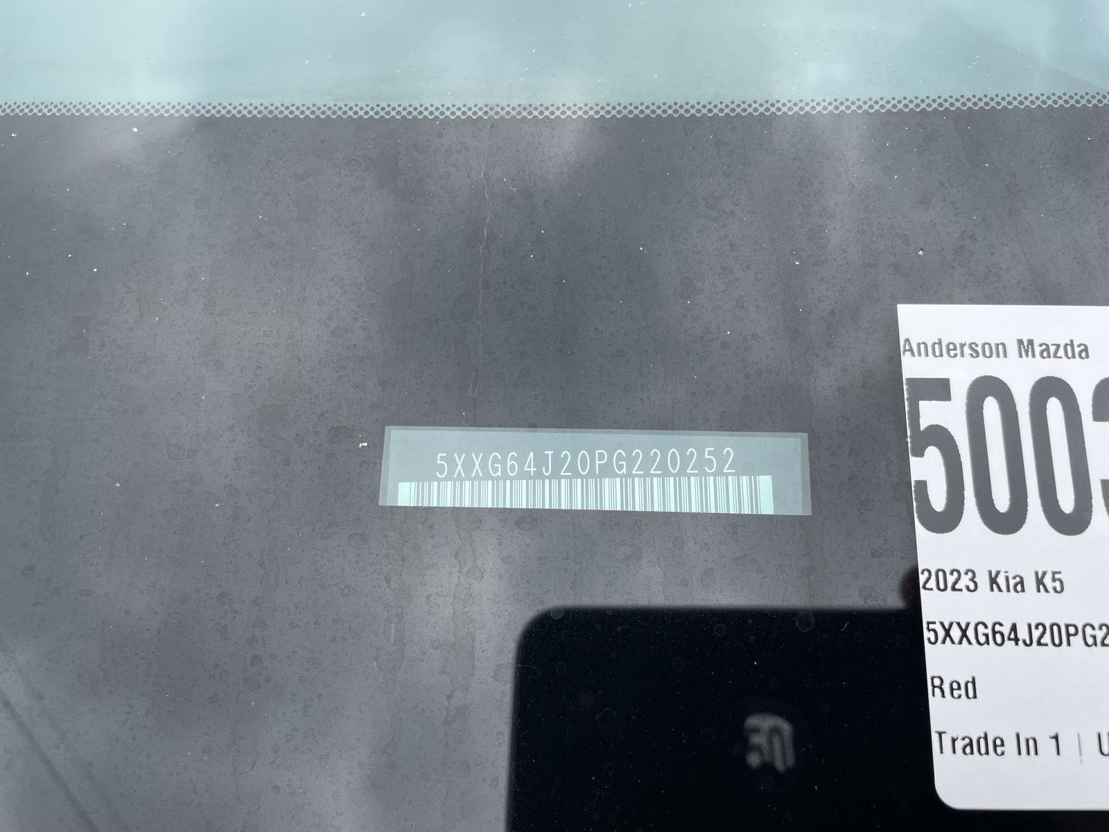 Vehicle photo 31