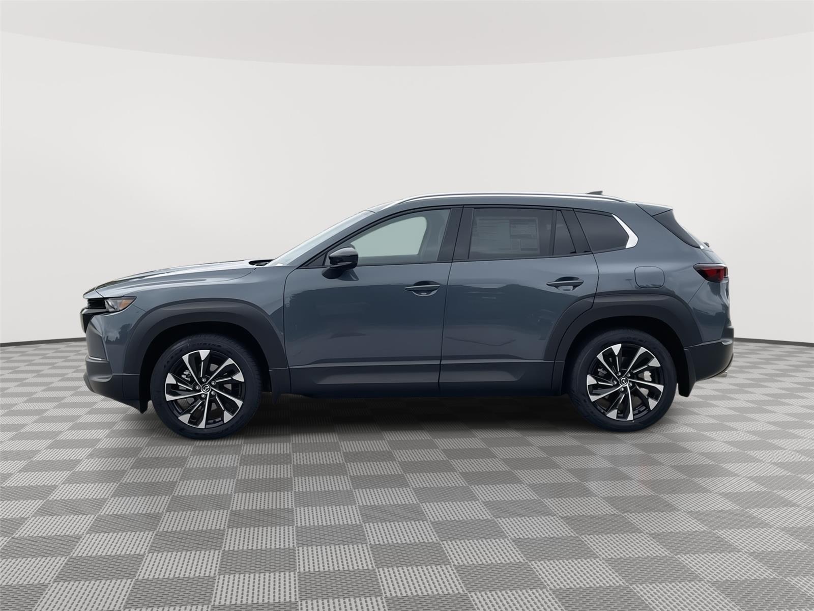 Vehicle photo 2