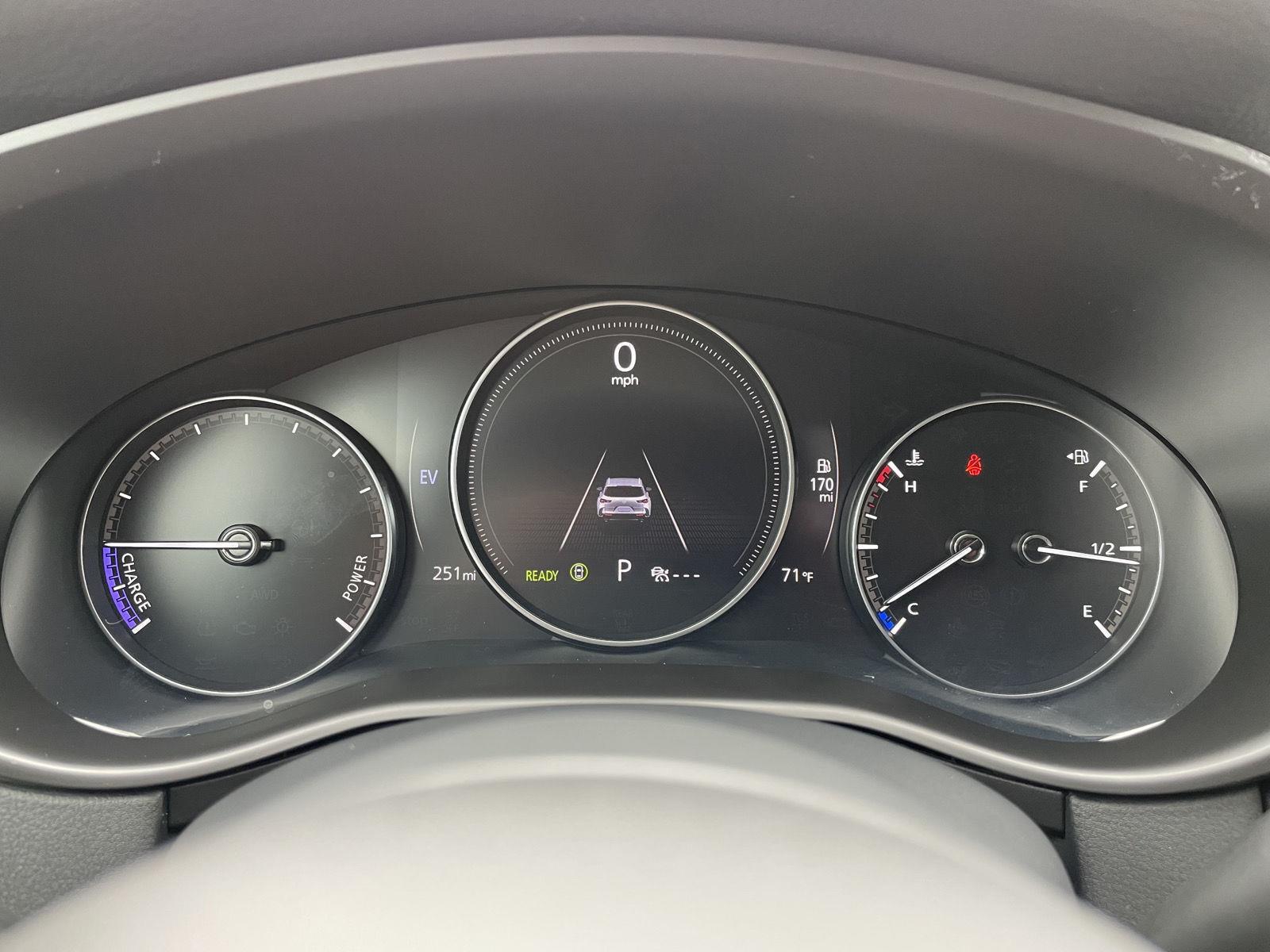 Vehicle photo 14