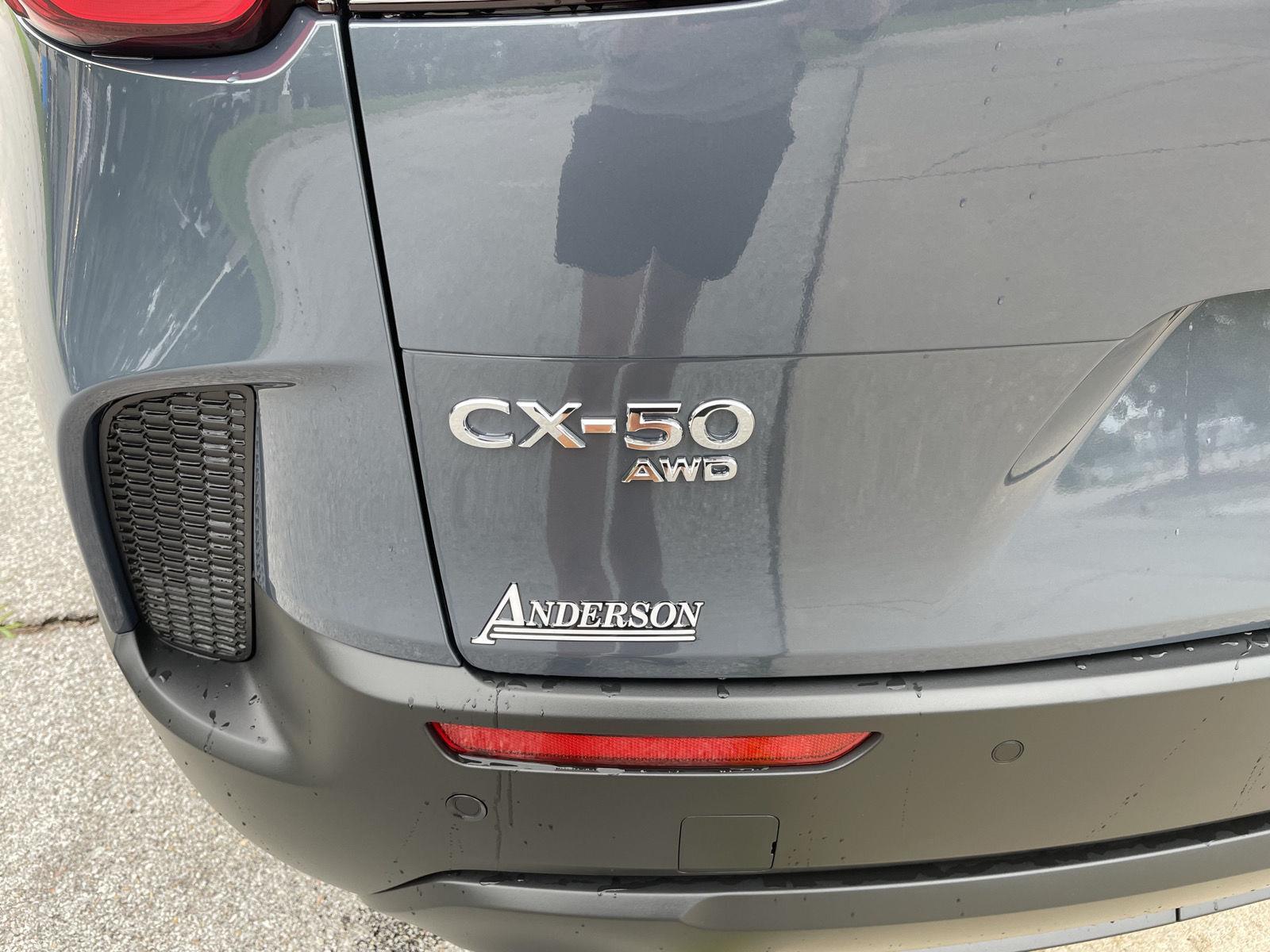 Vehicle photo 38