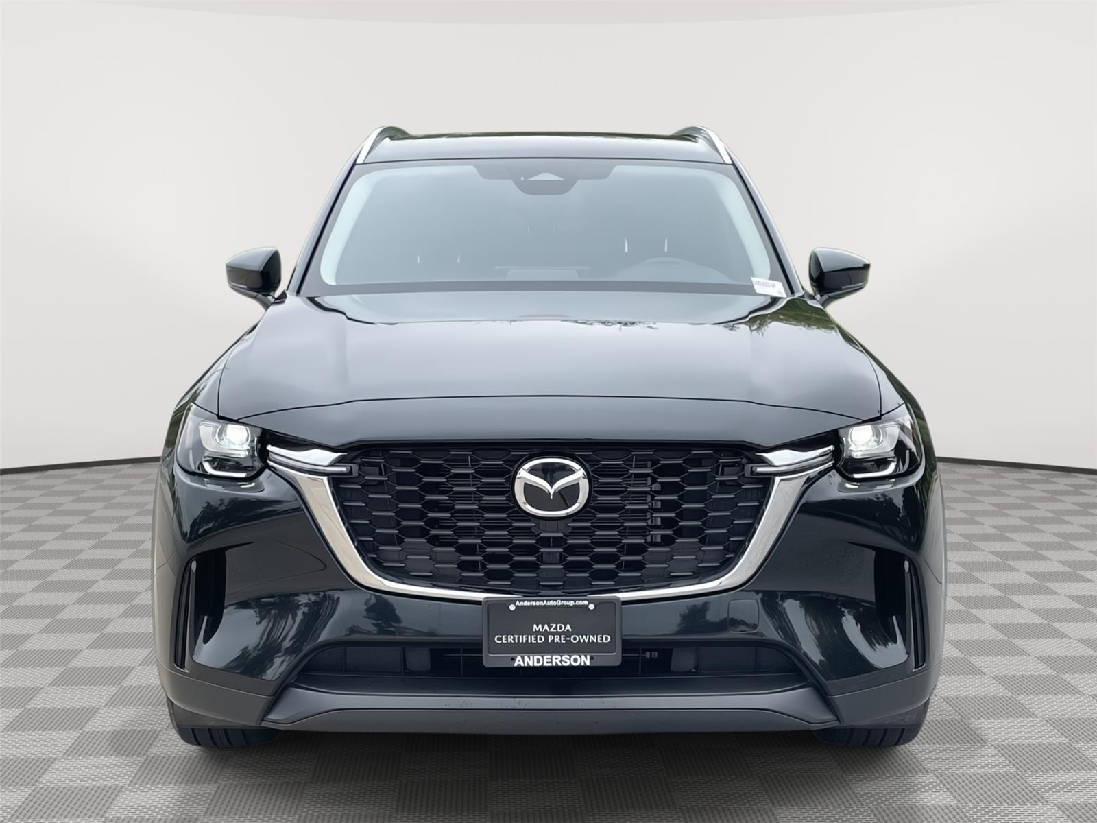 Vehicle photo 4