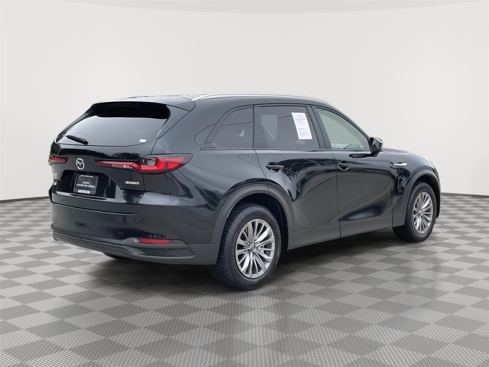 Vehicle photo 7