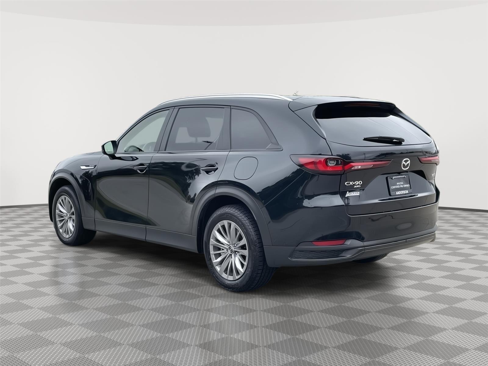 Vehicle photo 9