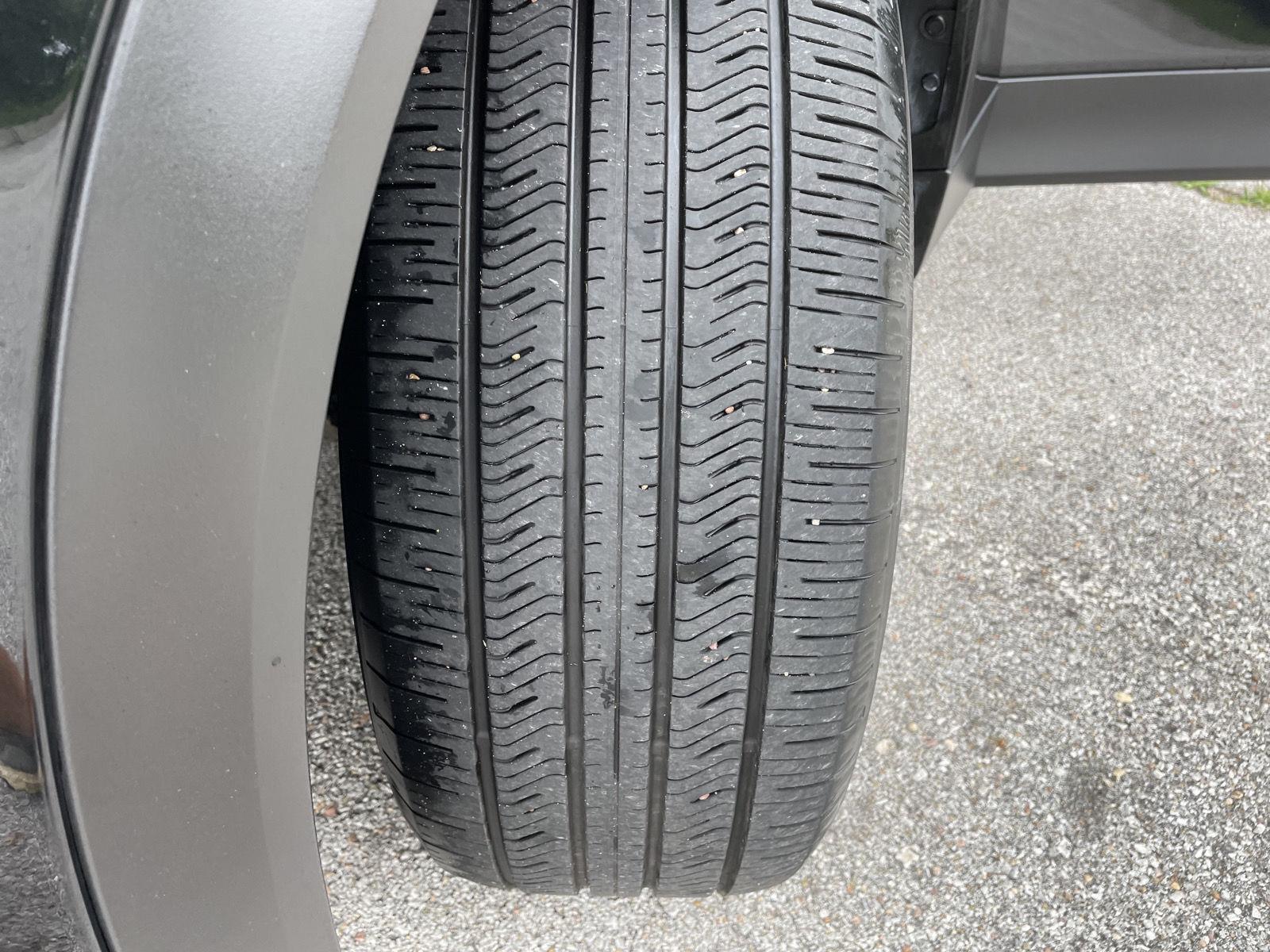 Vehicle photo 11