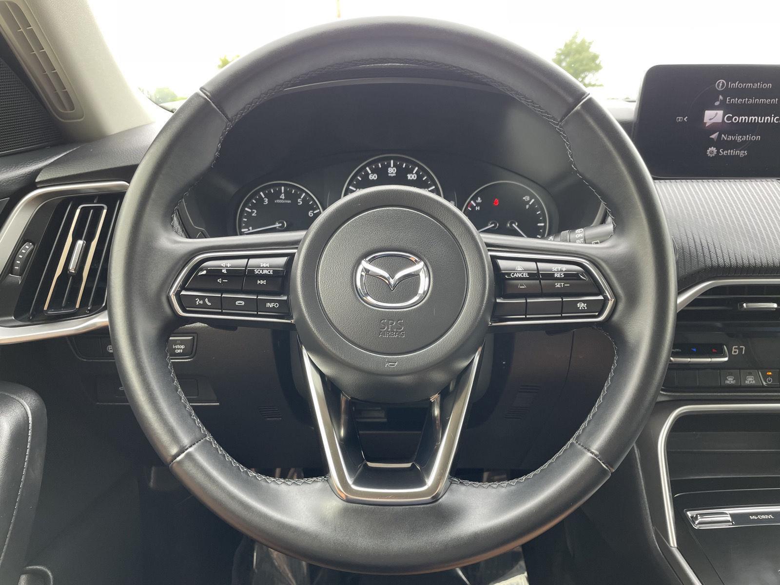 Vehicle photo 12