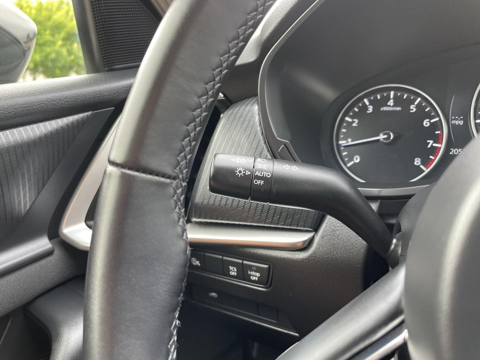 Vehicle photo 16