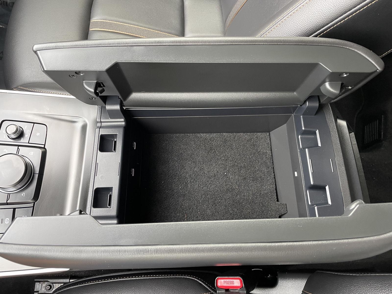 Vehicle photo 29