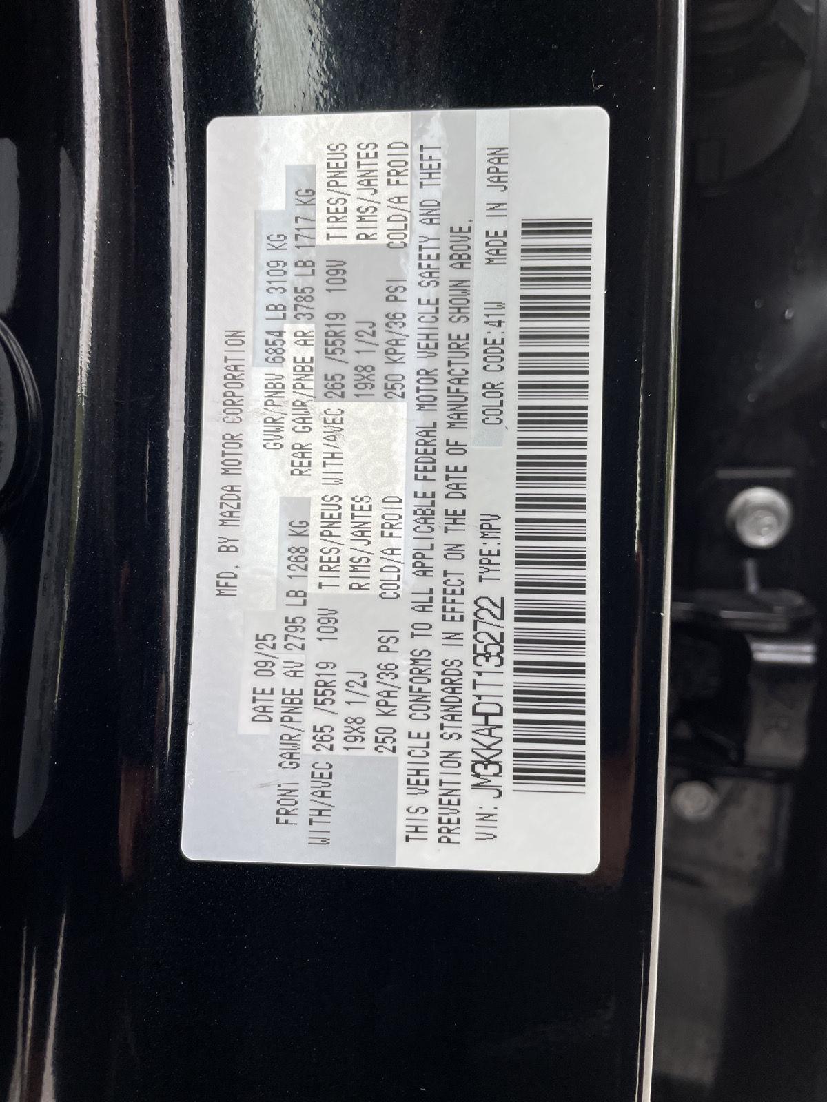 Vehicle photo 30