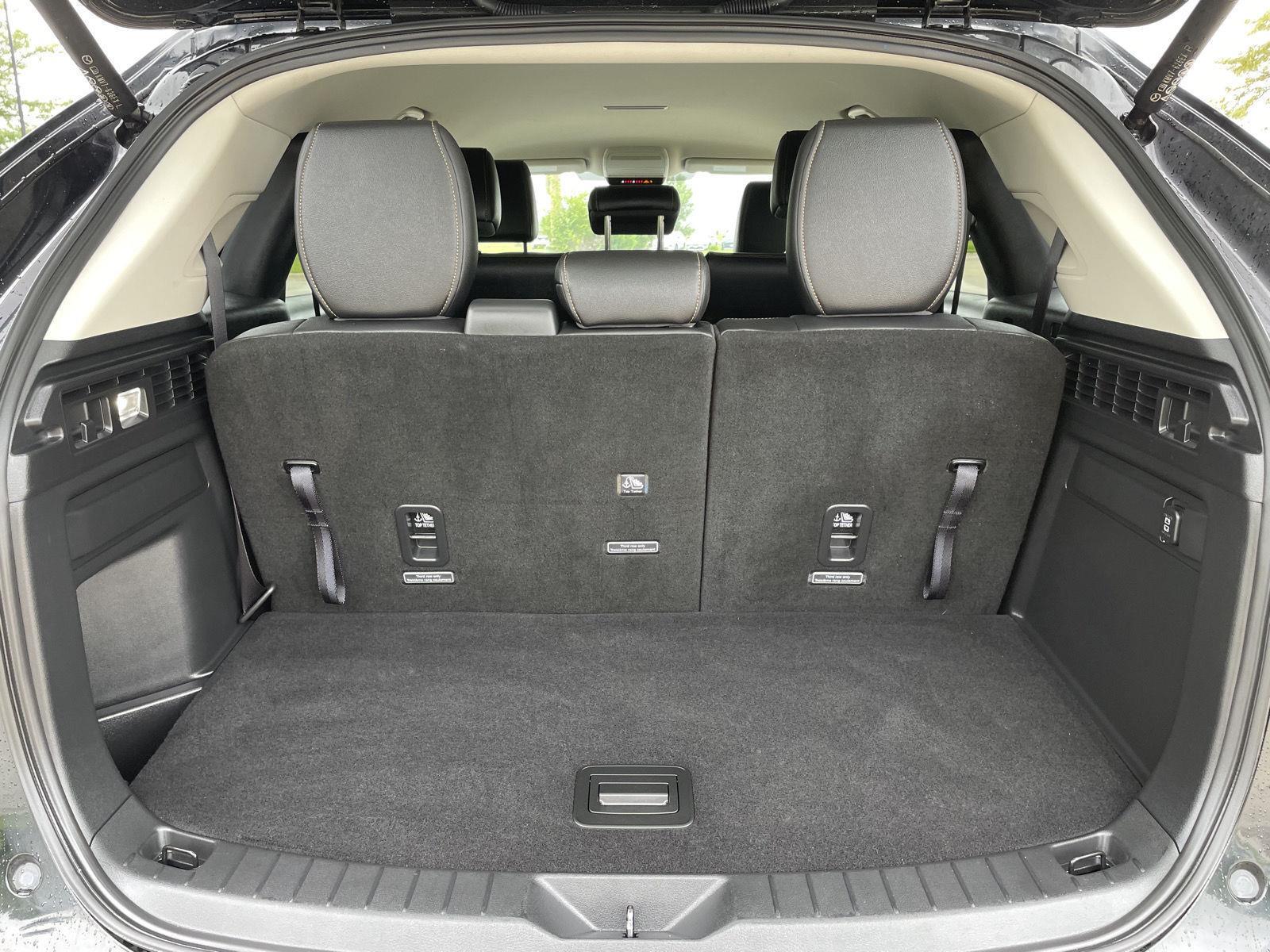 Vehicle photo 33
