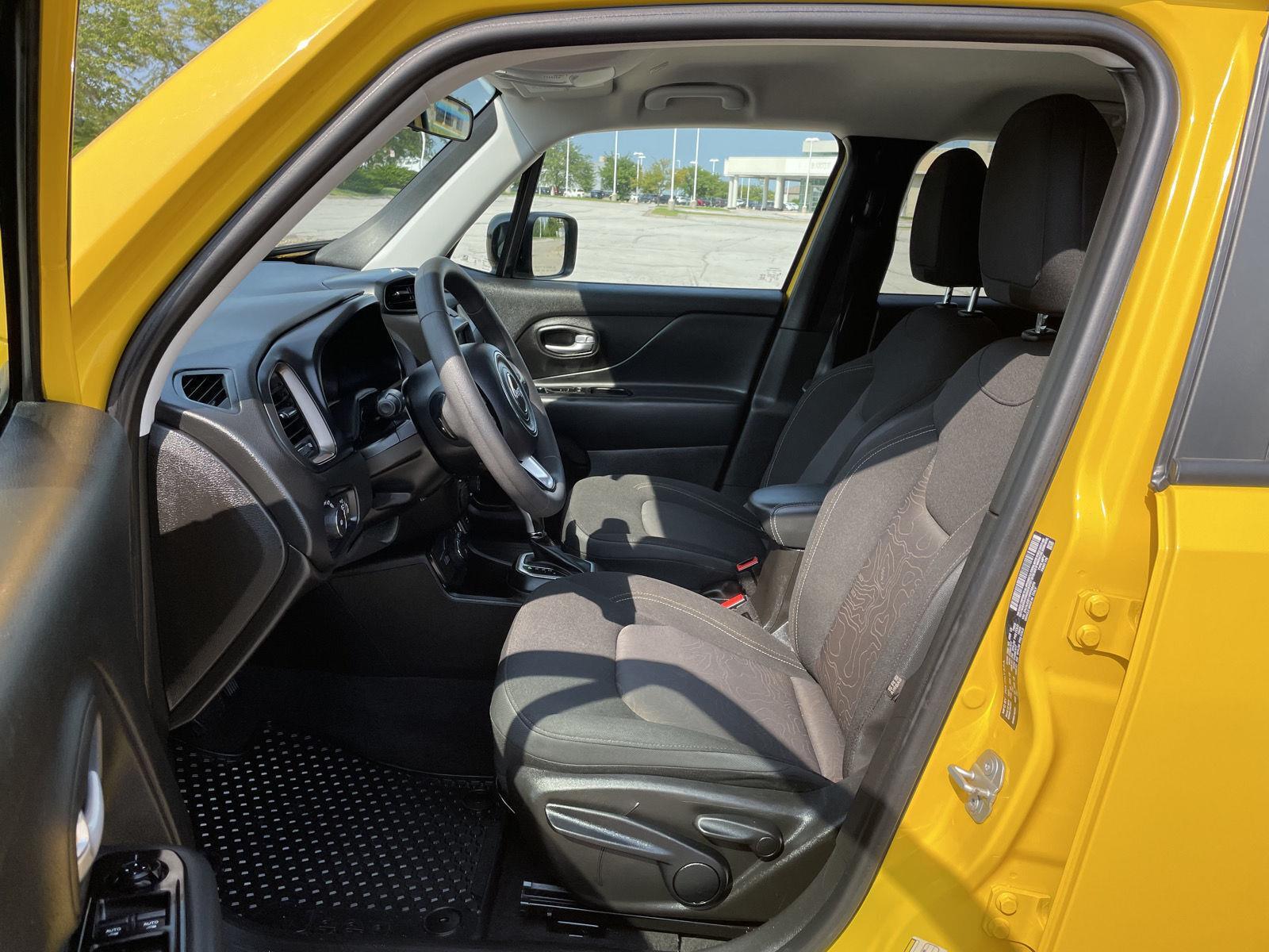 Vehicle photo 17