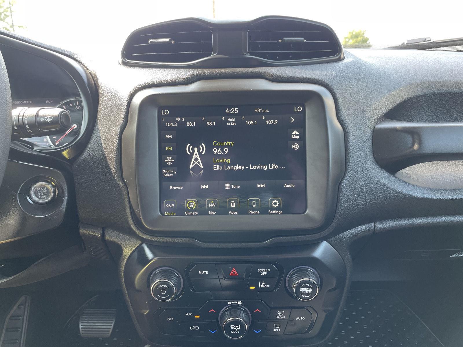 Vehicle photo 22